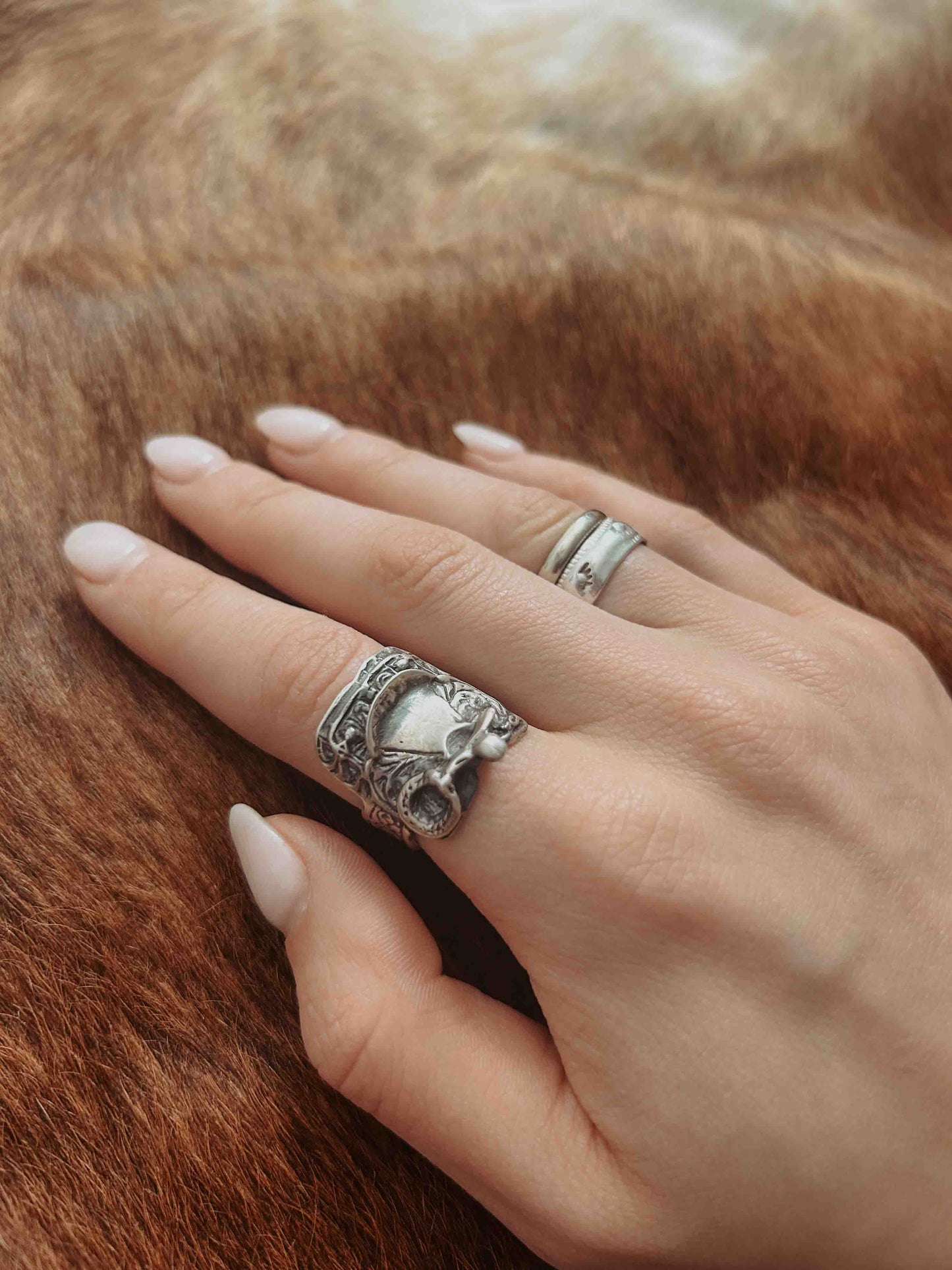 Antique-Inspired Saddle Sterling Silver Ring – Unique Handcrafted Design