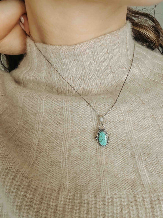 Elegant Turquoise Pendant Necklace – Vintage Silver Charm | Queen Bee Boutique